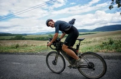 Un român a făcut turul Ungariei pe bicicletă. Bagoly Levente a făcut trei tururi pe distanţă lungă în Europa