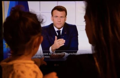 Franţa intră în carantină. Anunţul făcut de Emmanuel Macron: şcolile se închid, circulaţia va fi restricţionată