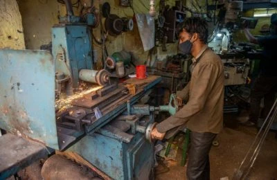 Economia Indiei a înregistrat o scădere de 7,3% în ultimul an. Pandemia a lovit puternic ţara asiatică