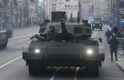 Războiul din Ucraina, ziua 330. “Războiul Tancurilor”. Ca răspuns la livrarea de tancuri britanice şi germane în Ucraina, Rusia ar putea trimite tancurile T-14 în acţiune. Zelenski: „Vom îndura”. Statele Unite pregătesc un nou pachet de ajutor